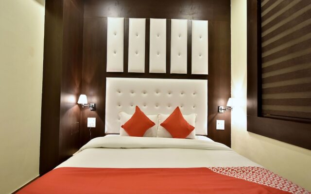 OYO 12770 Hotel Mirage Residency