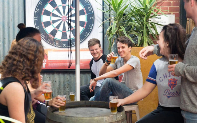 Nomads Melbourne Backpackers