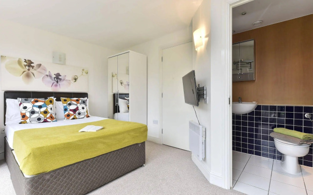 Thames Tower Superior Apartments