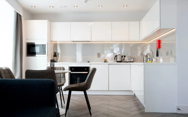 Roomzzz London Stratford