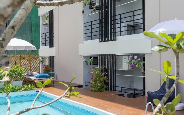 1000-10000 Residence & Holtel