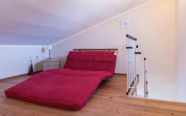 Nice Home in Liznjan With Wifi and 4 Bedrooms