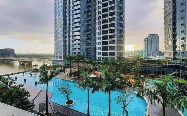 DongDong Apartment in Sunwah Pearl