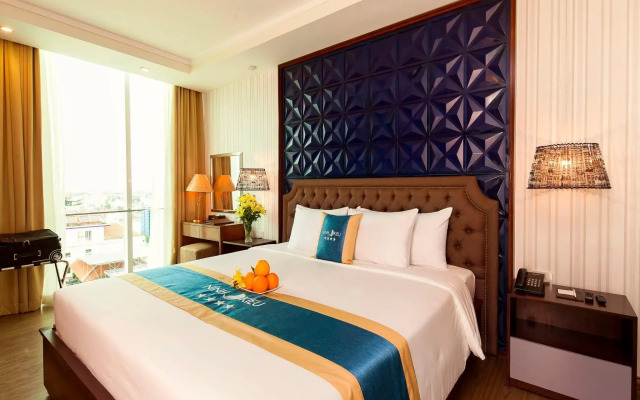 Ninh Kieu Riverside Hotel