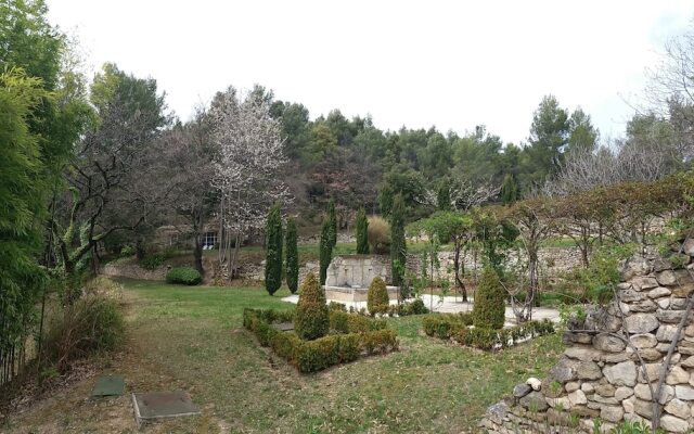 Luberon's Hidden Gem
