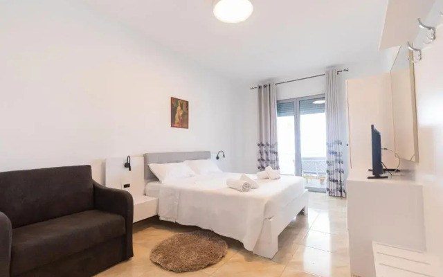 Hotel Pirro