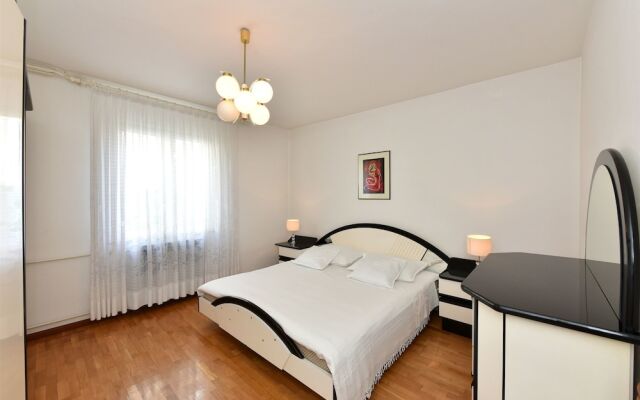 Apartment Mirjana