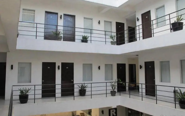 R Suites & Cafe