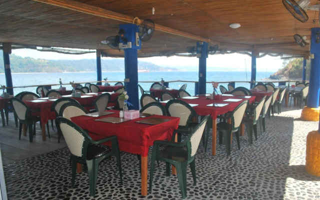 Subiza Beach Resort