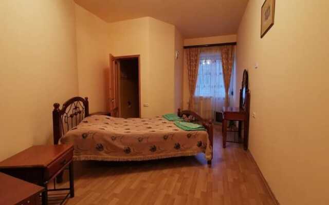 Guest house in Arzakan,Axveran
