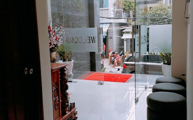 Airstar Apartment