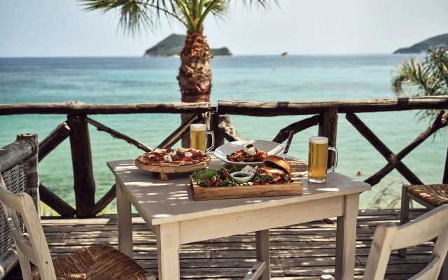 Gloria Maris Hotel Suites & Villas