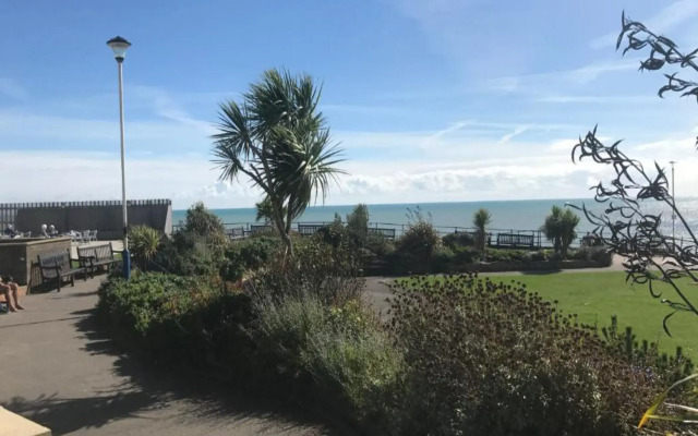 Carlton Courth Hotel Eastbourne