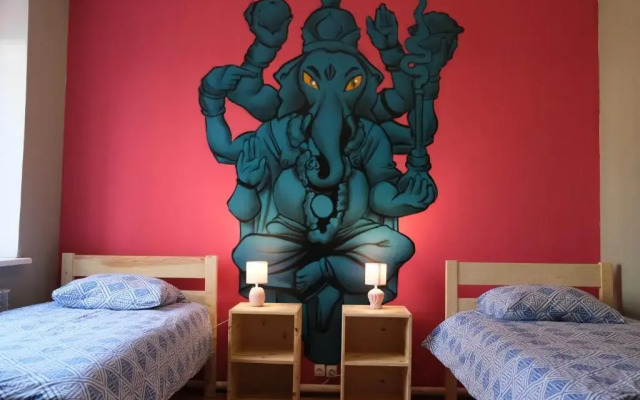 Wanderlust Riverside hostel