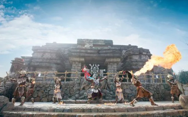 Yanquan  Hanguan Hotel（Oriental Saltlake Resort）