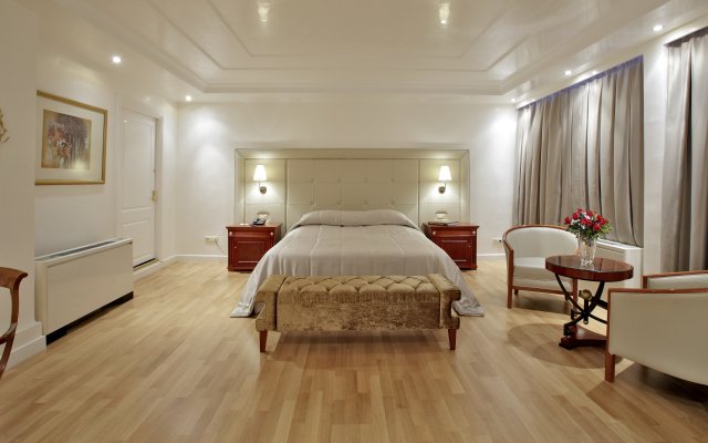 Piraeus Theoxenia Hotel