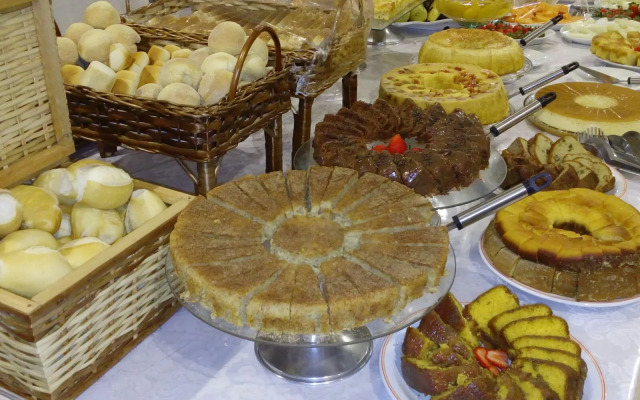 Mont Rey Hotel