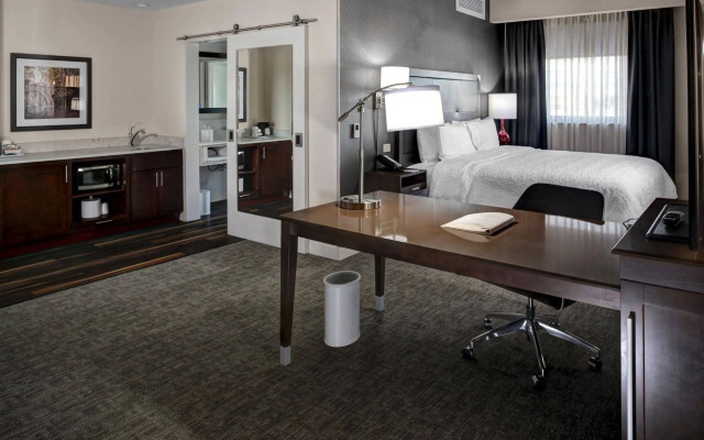 Hampton Inn & Suites Richmond - Downtown