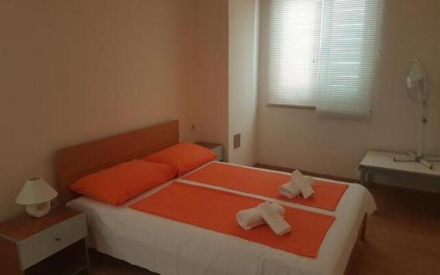 Bed & Breakfast Dora-Self check-in