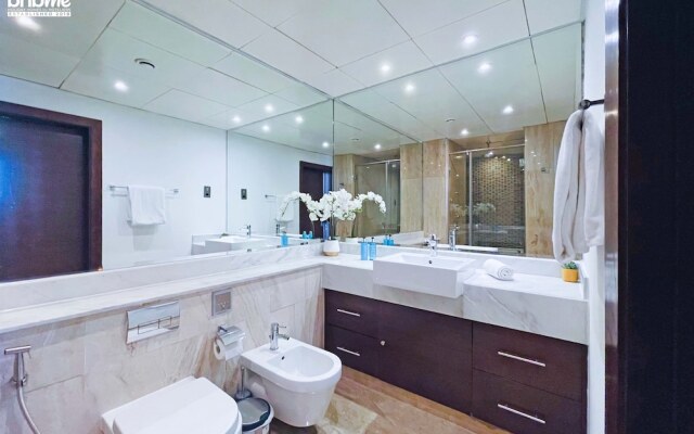 bnbme | U Bora Towers | 3 + Maids