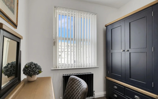2 Bed - Hoe Heights by Smart Welcomes