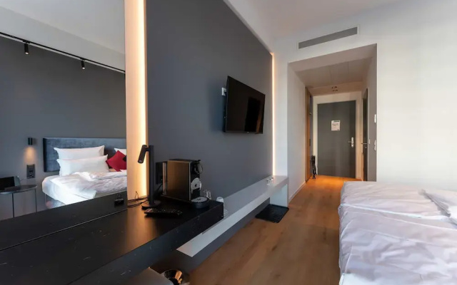 Frames Hotel GmbH
