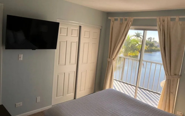 Marco Island Lakeside Inn