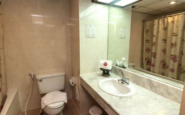 Nida Rooms White Gate 2 Walking