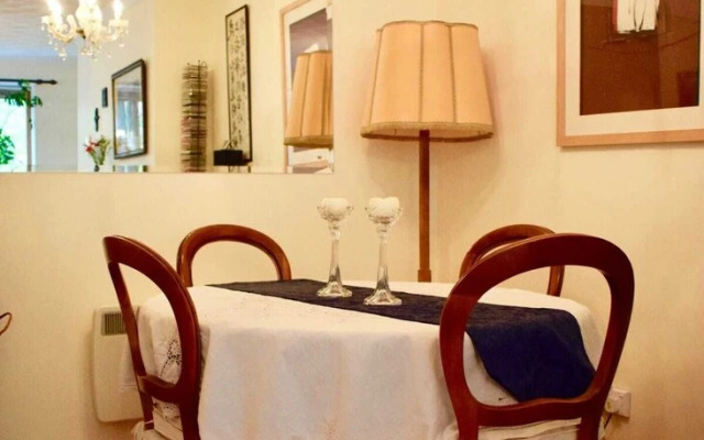 Airy 1 Bedroom Apartment in Central Dublin