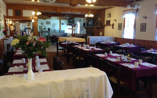 Englehart Inn