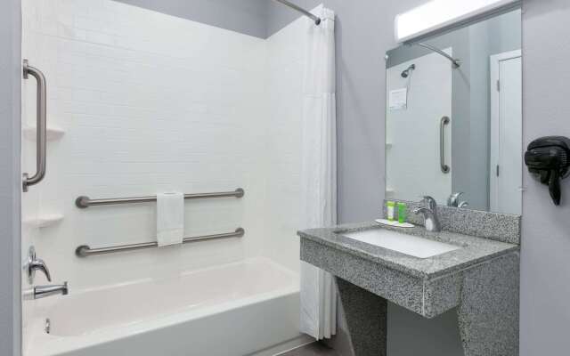 Days Inn by Wyndham Zachary LA