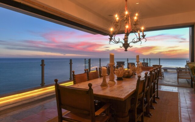 Sophisticated Cliffside Platinum Villa Turquesa 9BR Overlooking the Pacific