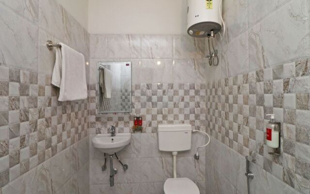 Oyo Flagship 26593 Yug Residency