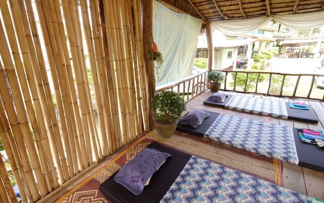 Lanta Sunmoon Bungalow