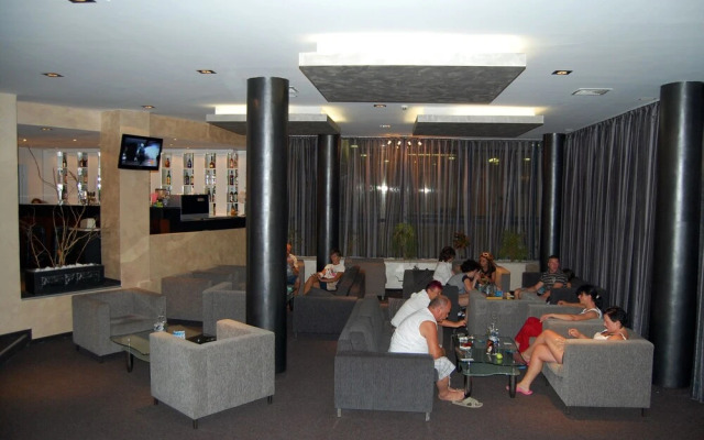Hotel Zenith