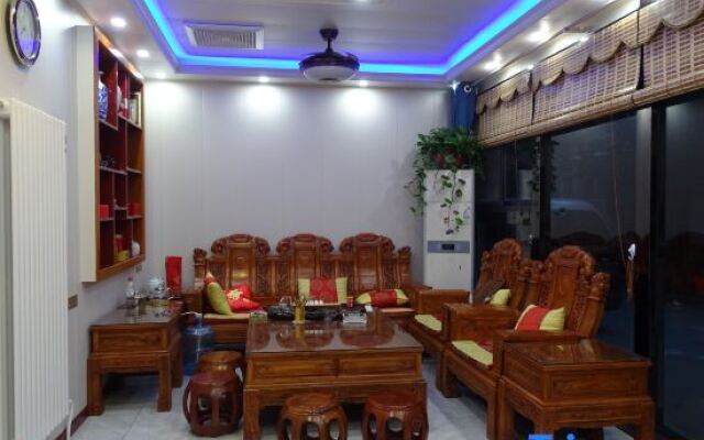 Qintian Business Hotel