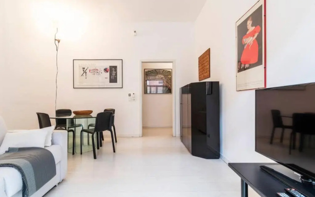 Anita Flexyrent apt in Brera district A.C. WiFi