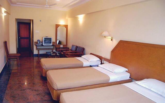 FabHotel Samrat Residency