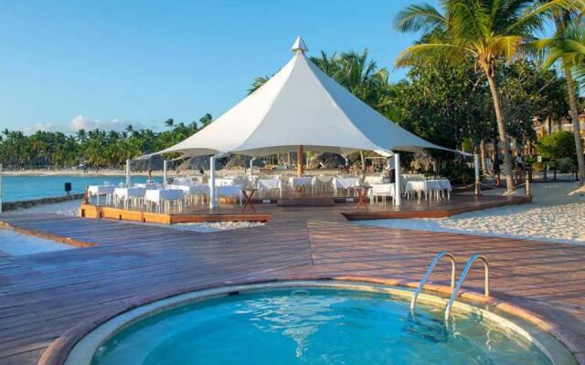 Beach Front Apartment No01