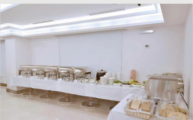 Zaha Hotel