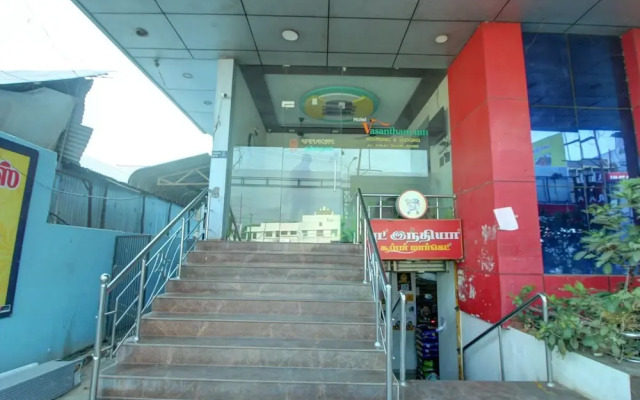 SPOT ON 40168 Vasantham Inn