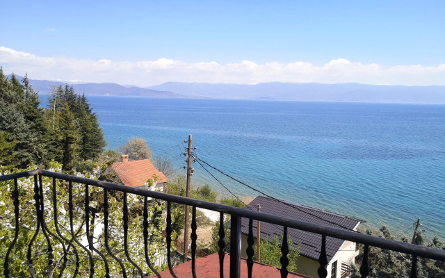 Villa Eros Apartments