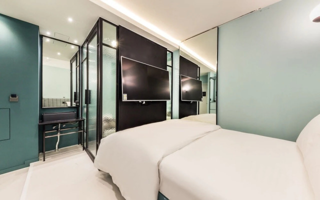 Yeoksam Hotel the Muse(호텔 더 뮤즈)