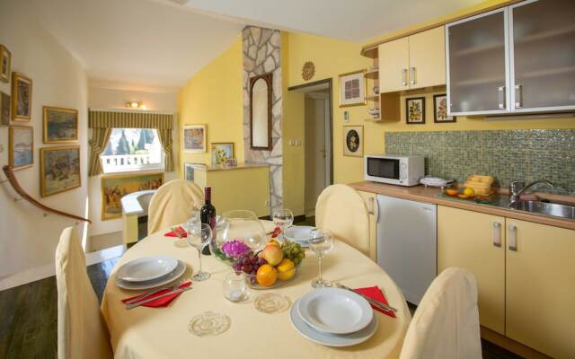 Holiday Home Lapad Beach Royal