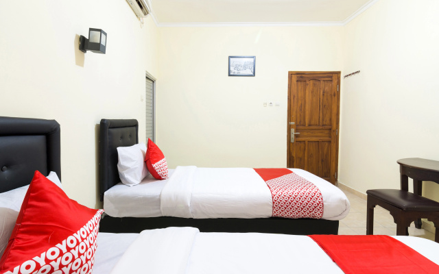OYO 1338 Hotel Sartika