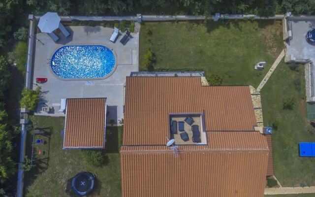 Luxury Villa Lucia with heated pool