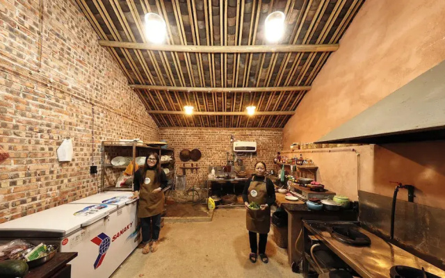 Dinh Đá H'Mông - Karsterly Rock Lodge