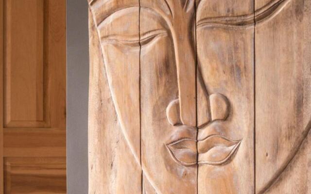 Gothic Eves Inn and Spa Bed and Breakfast