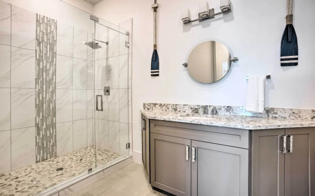 Lakeside Montgomery Condo Near Boat Rental!