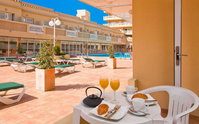 RH Casablanca & Suites Hotel